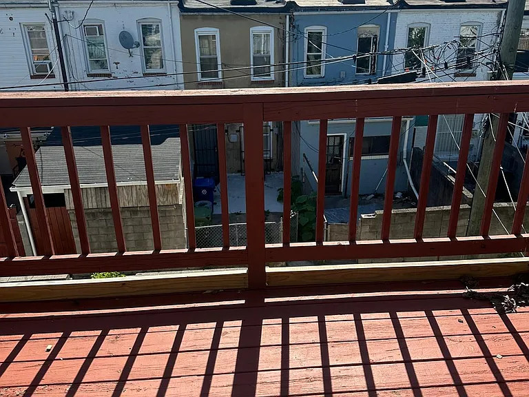 425 N Milton Ave — Photo 10