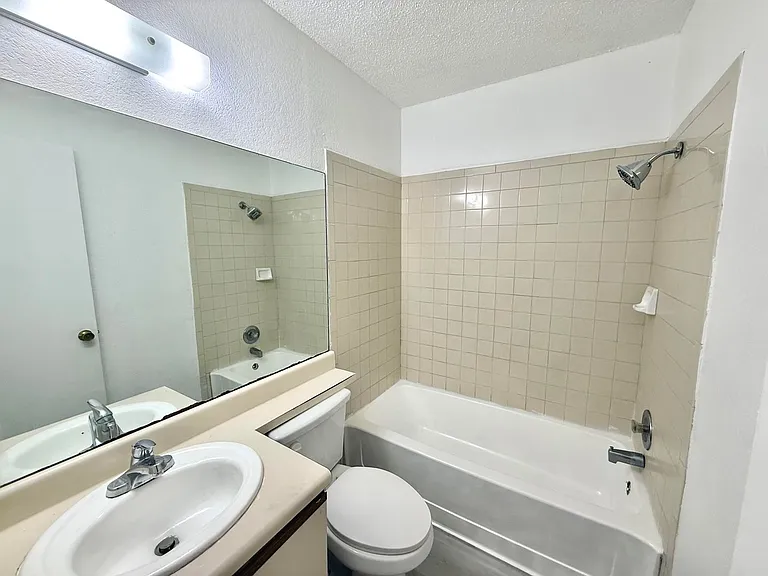 403 Country Aire Dr — Photo 11