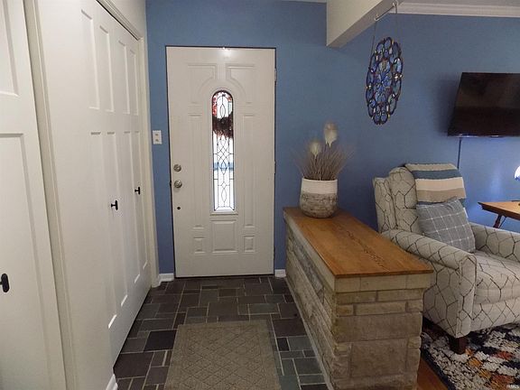 3rd image of 3400 Wood St