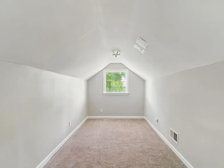 4905 Knightsbridge Way — Photo 23