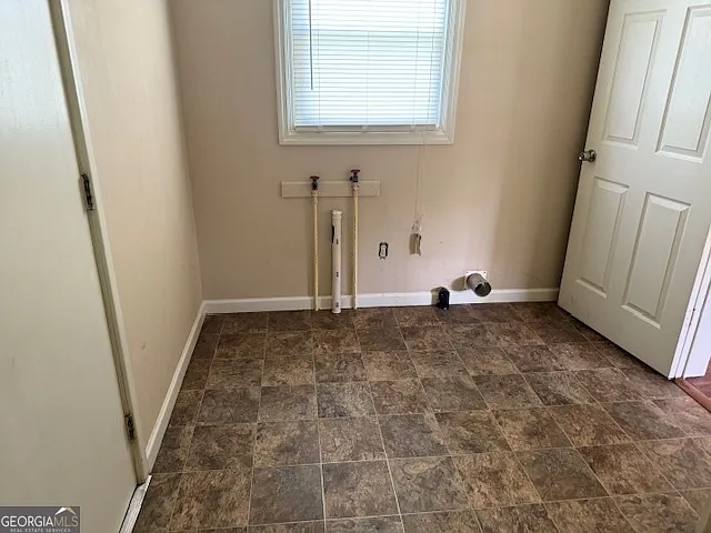 135 Fairview Ave — Photo 12