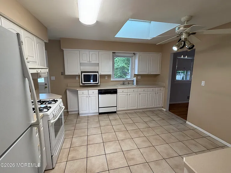 1905 Finderne St — Photo 6