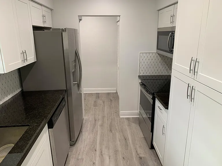 1209 Campo Sano Ave — Photo 4