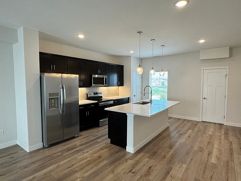 613 Chimney Rock Ln #C — Photo 6