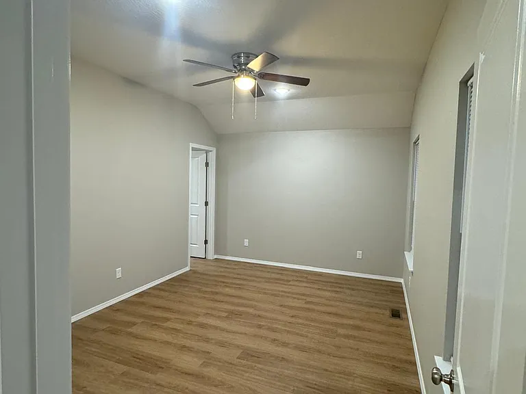 3498 N Ohara Ave — Photo 33