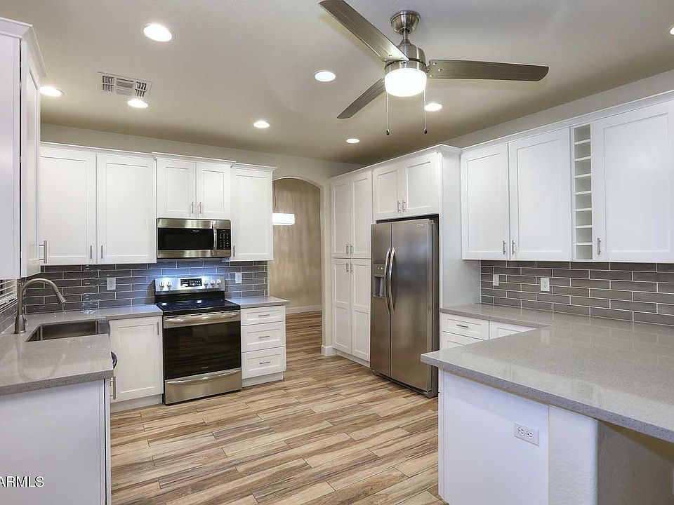 1st image of 7921 W Ross Ave