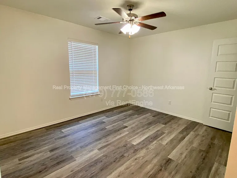 4211 Sante Fe Sq #1 — Photo 56