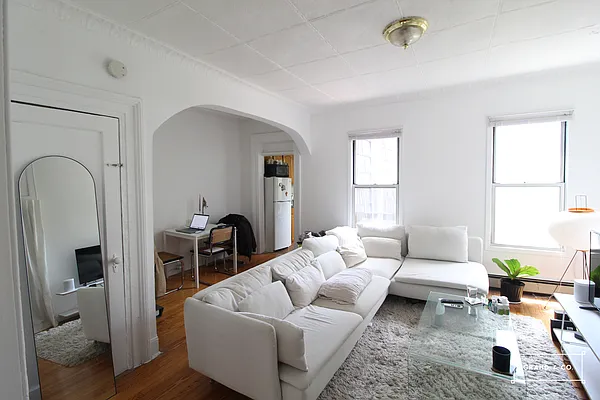 Rented by Grand & Co. | media 29