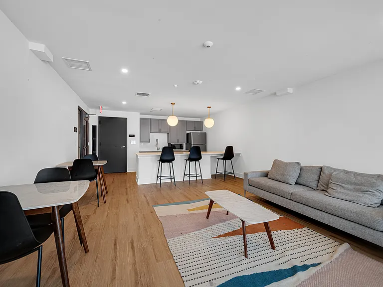 Beech Tree Place Apartments — Photo 13