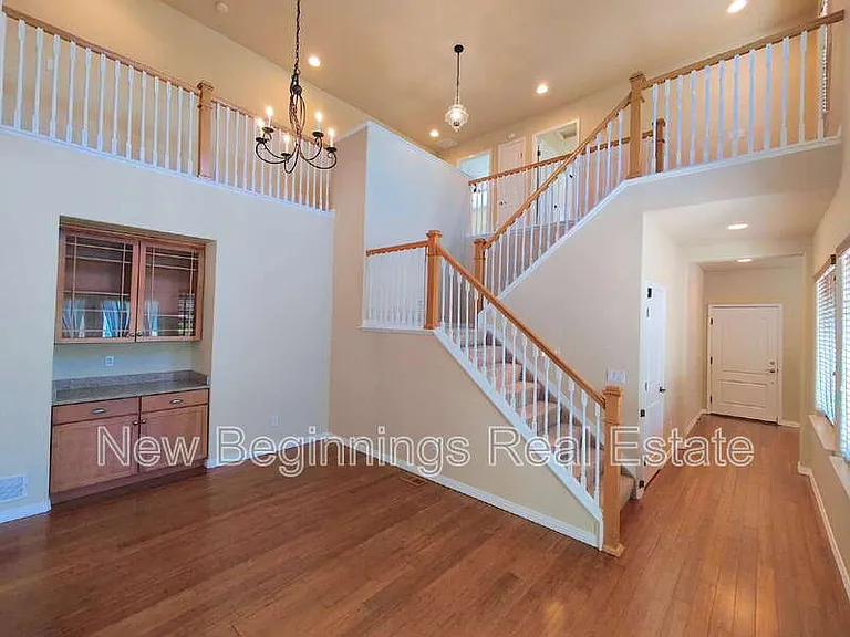 8742 Stony Creek Dr — Photo 4