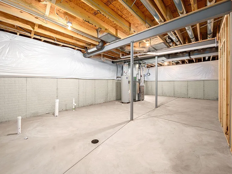 6823 Dulles Dr — Photo 42