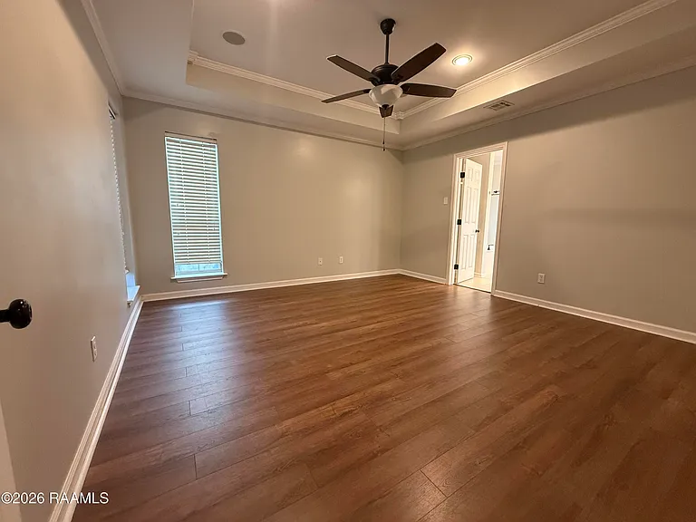 133 Woodstock Dr — Photo 6