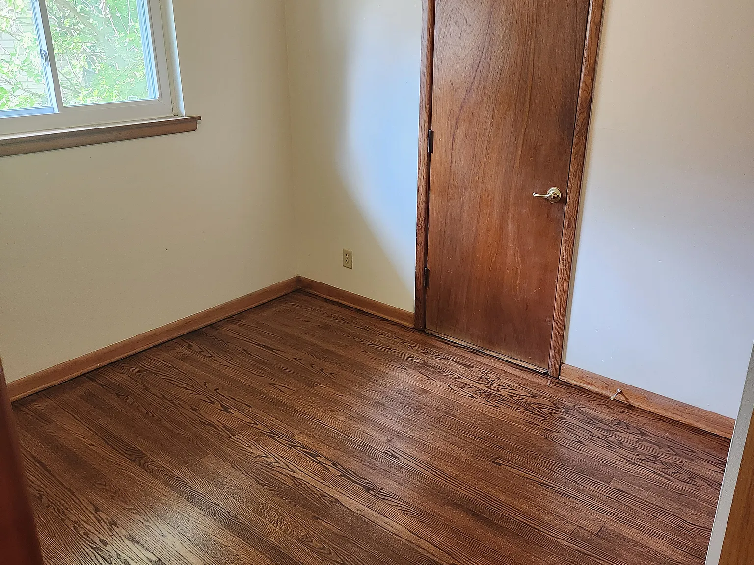 2 bed, 950 sqft, $1,050 — Photo 4