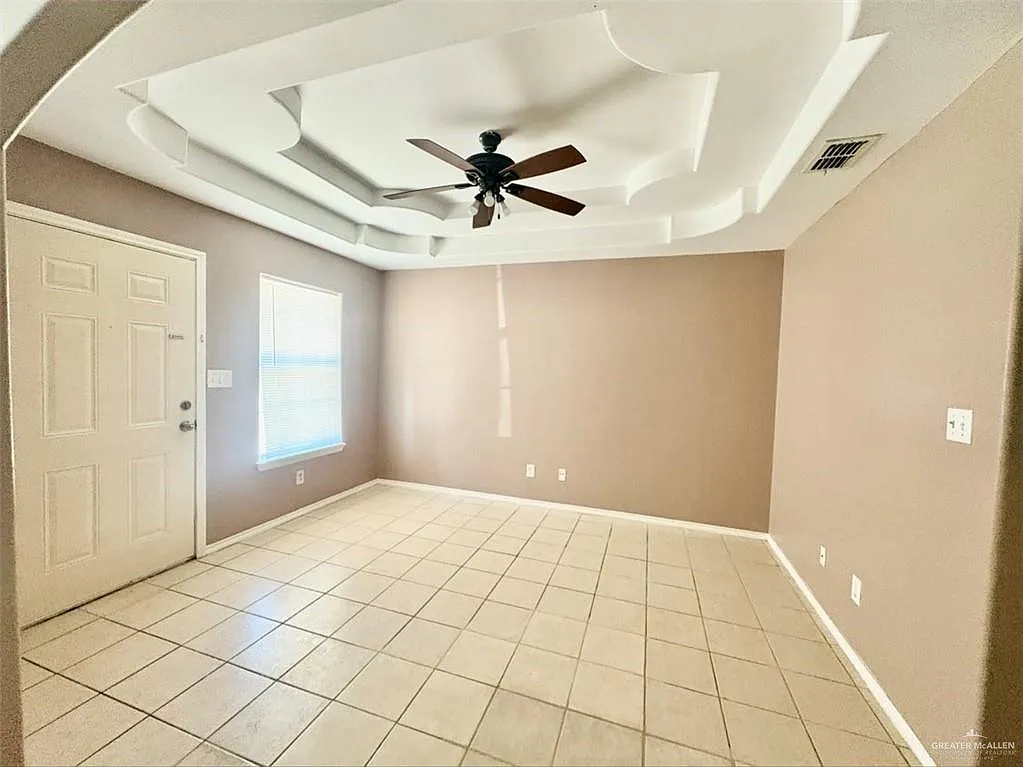 2 bed, 2.0 bath, 981 sqft, $785 — Photo 3