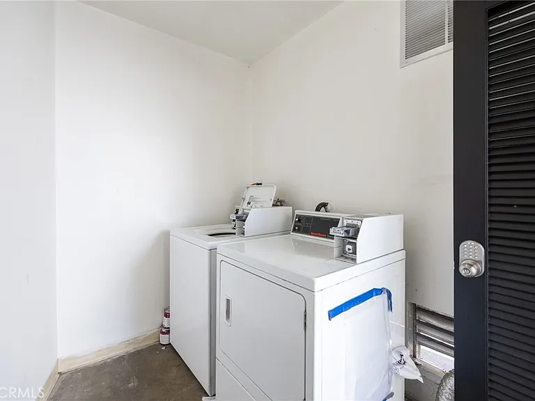 13018 Valleyheart Dr #8 — Photo 12