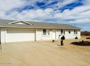 9028 E Malorie Ln, Coolidge, AZ 85128