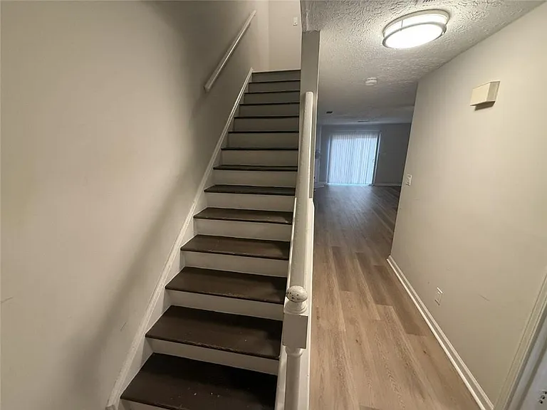 2906 Webb Bridge Rd — Photo 12