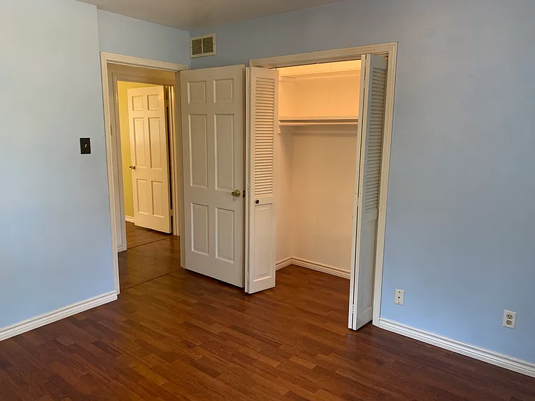 2205 Ridge Crest Dr — Photo 7
