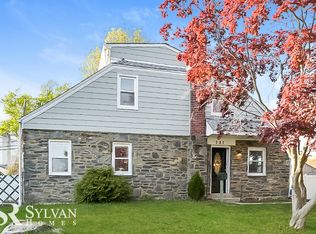 727 W Penn Pines Blvd, Aldan, PA 19018