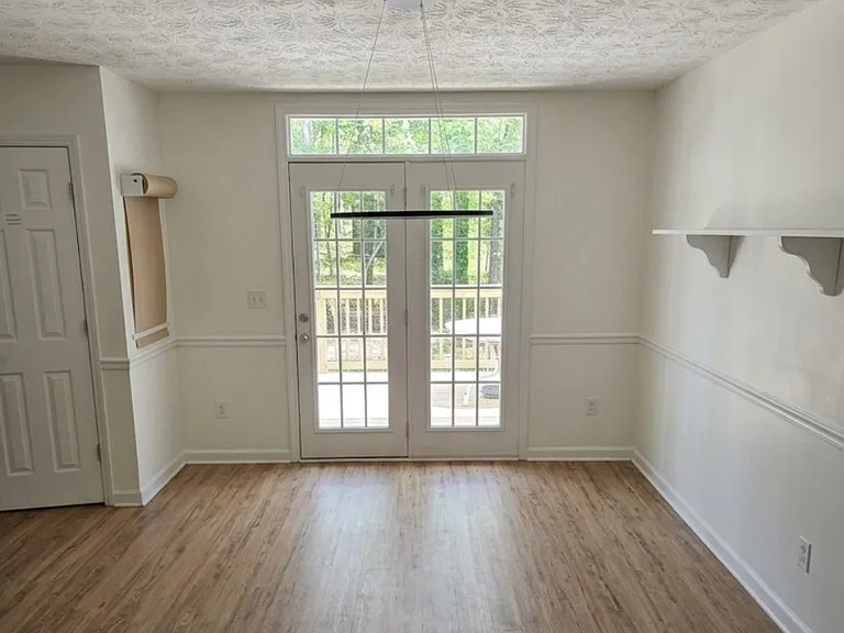344 Creekview Dr — Photo 6