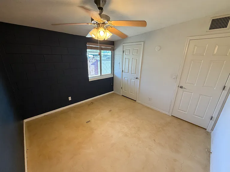 2841 N Columbus Blvd #28 — Photo 7