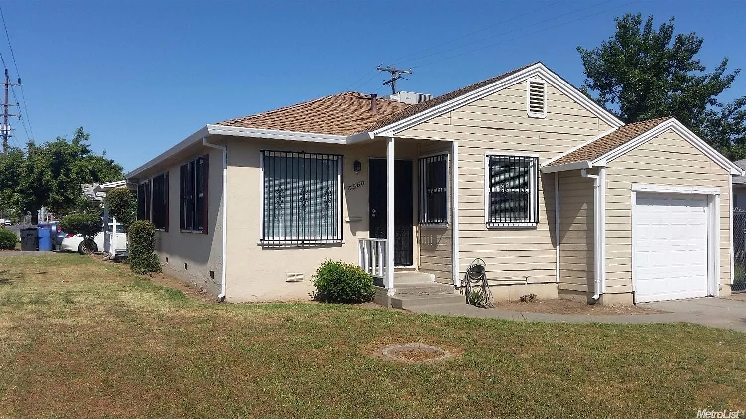 5001 Fruitridge Rd photo 1