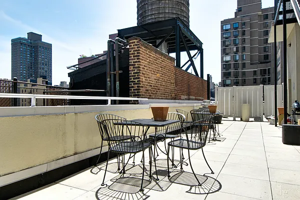 Rented by Hecht Group | media 21