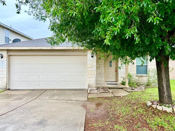 2428 Green Meadows Ln, Buda, TX 78610
