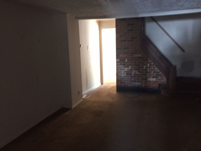 2nd image of 832 Centre St