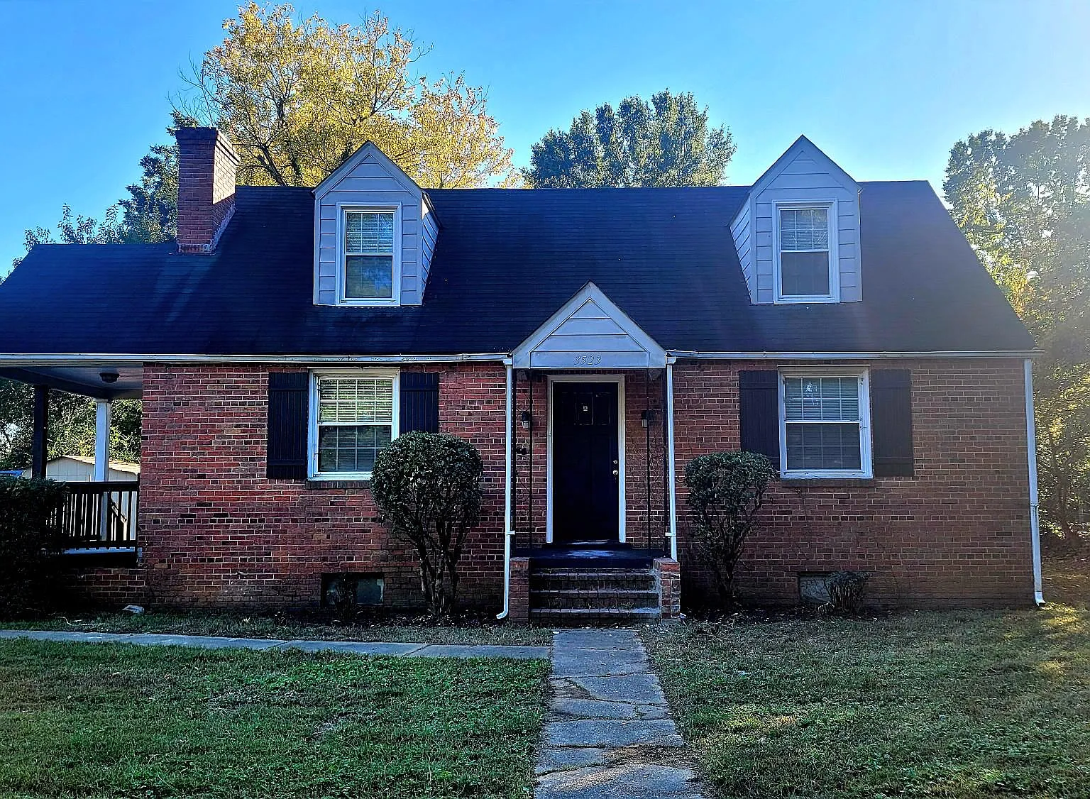 5 bed, 1596 sqft, $1,995 — Photo 1