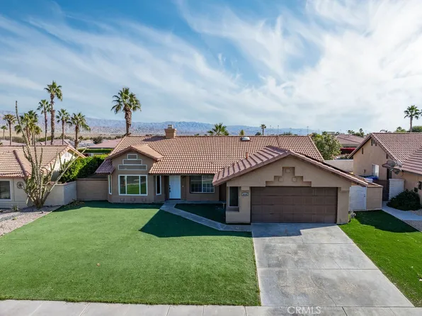 30798 Bloomsbury Ln, Cathedral City, CA 92234