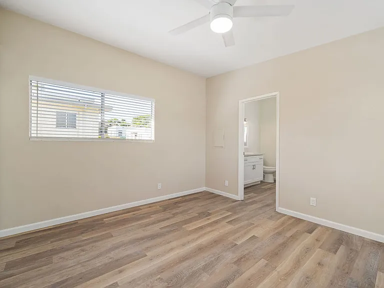 1249 Palm St — Photo 40