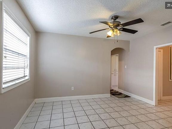 4th image of 306 W Woodlawn Ave