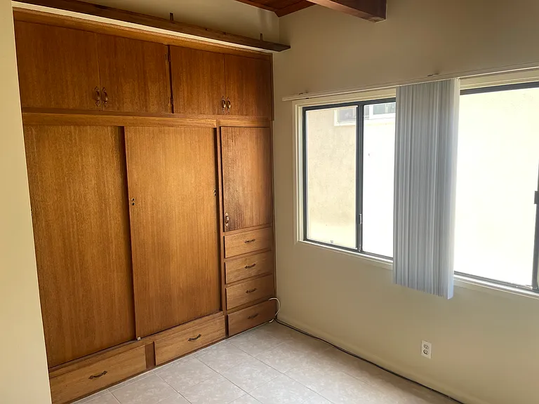 1514 Ocean Ave #1/2 — Photo 6