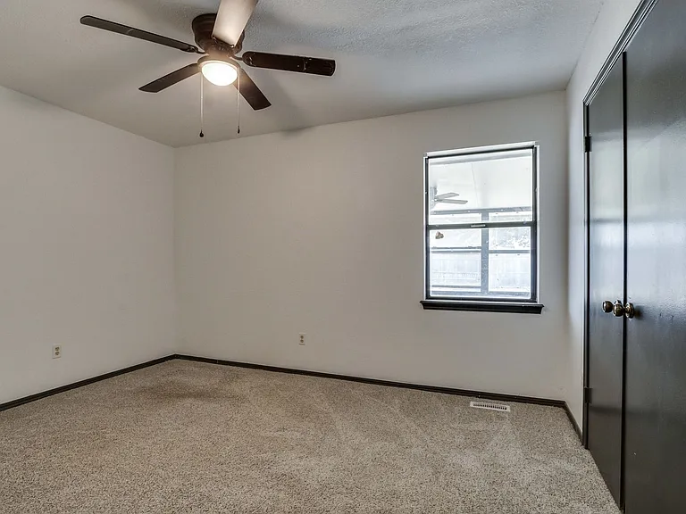 612 NW 139th St — Photo 25