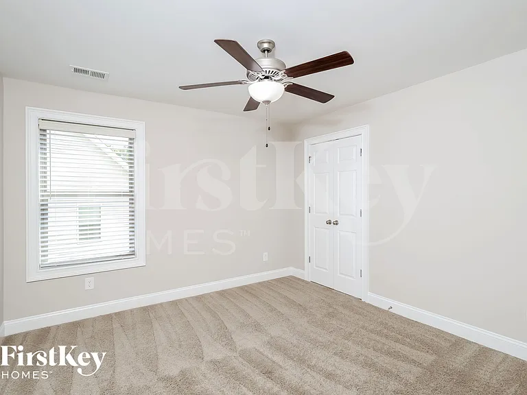 101 Village Park Dr — Photo 13