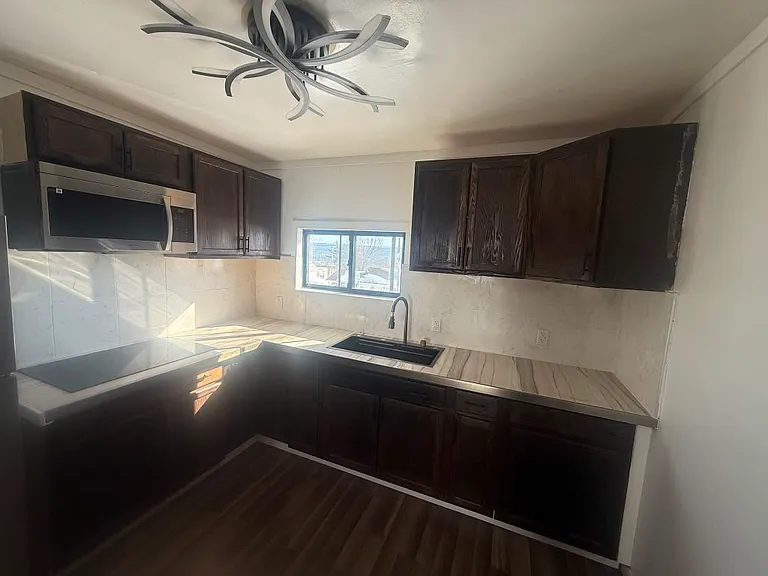 222 E Melrose St #222 — Photo 2