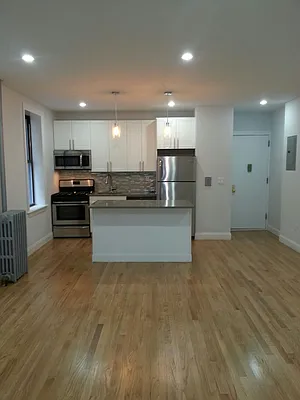 Rented by Page Real Estate | media 14