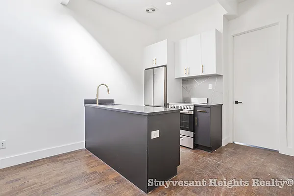 Rented by Stuyvesant Heights Realty Corp | media 32