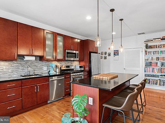 4th image of 1532 N 2nd St APT 26