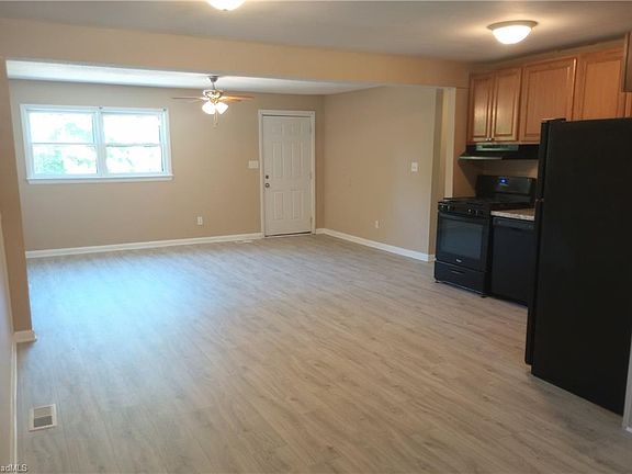5th image of 1303 Blackwood Ct
