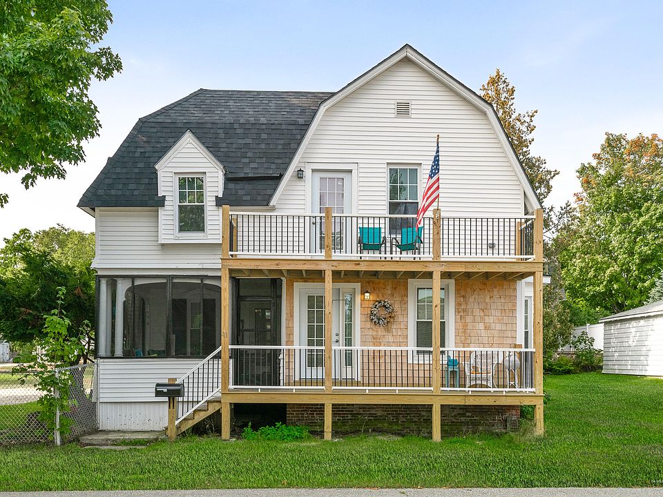 1st image of 41 Fern Ave