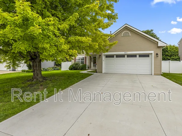 5820 S 157th St, Omaha, NE 68135