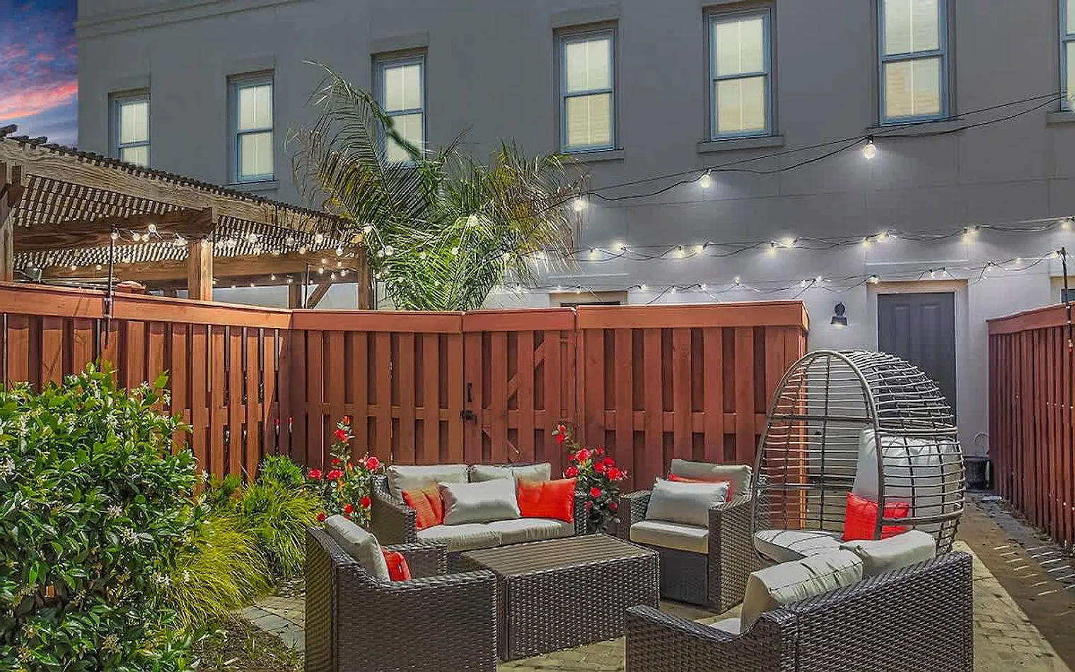 3 bed, 3.0 bath, $5,569 — Photo 3