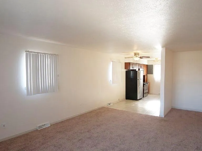 7323 Marlborough Ave #UP — Photo 6