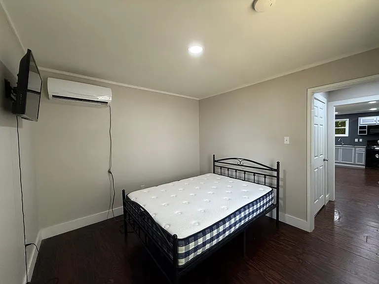 426 General Mouton Ave #C — Photo 4