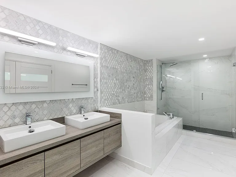 400 Sunny Isles Blvd #2008 — Photo 33