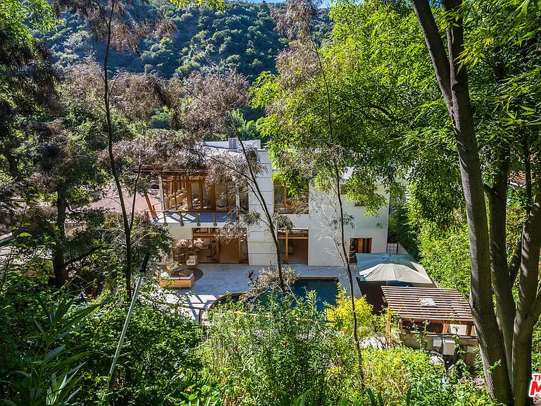3600 Mandeville Canyon Rd — Photo 37