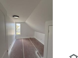 215 W 105th St, Chicago, IL 60628