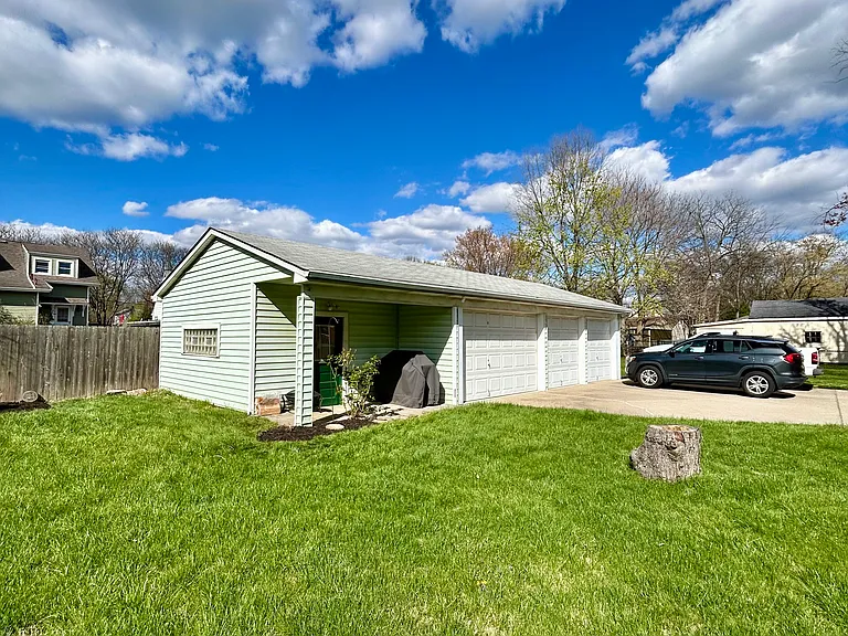 32 Hereford St #34 — Photo 2